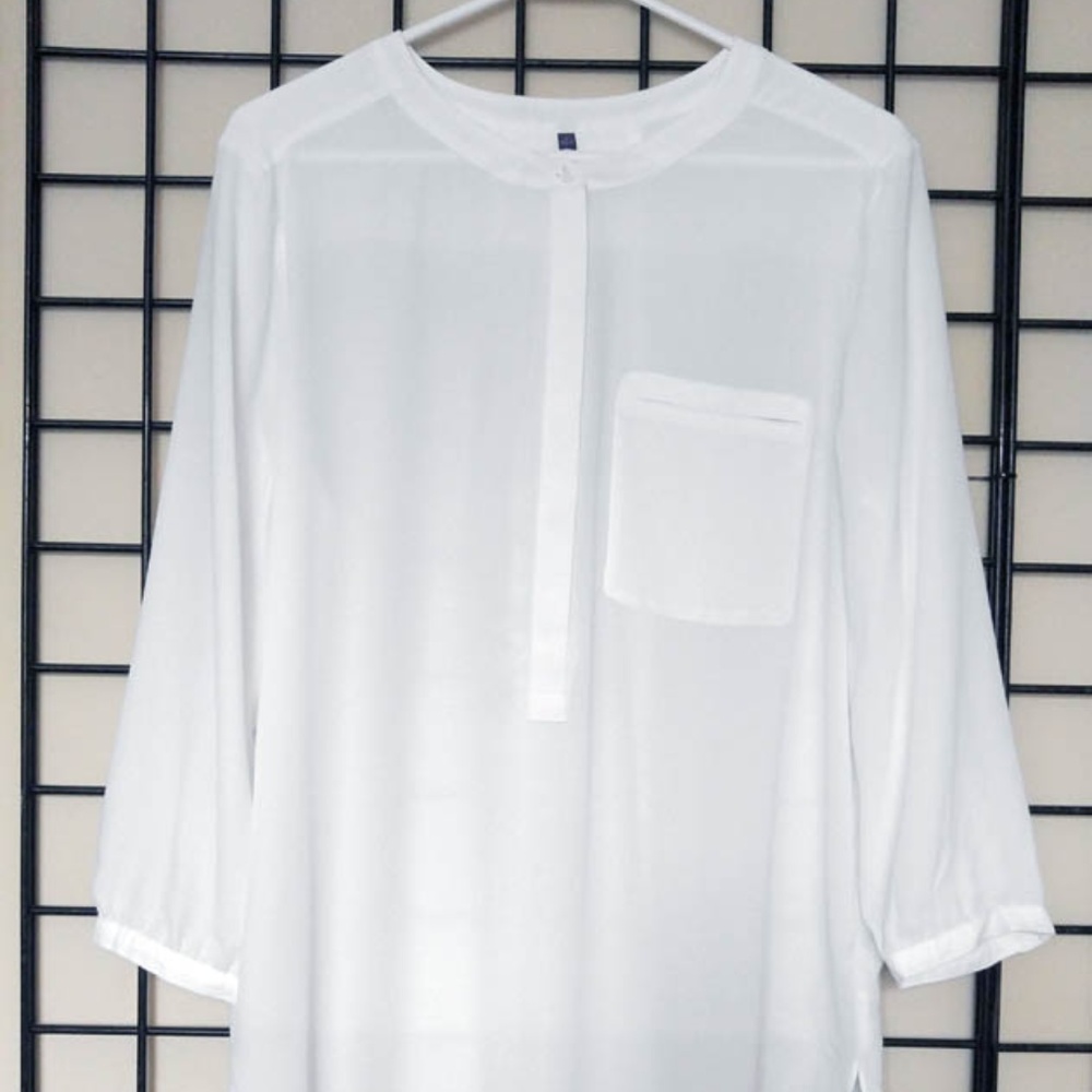 NYDJ Eggshell Hidden Placket Blouse NWOT